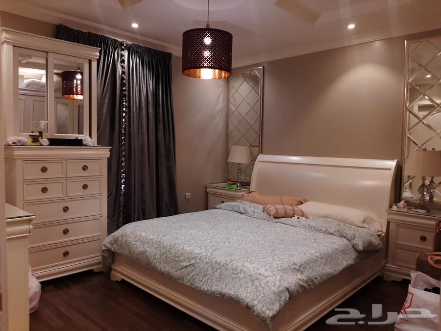 للبيع طقم غرفة نوم64368455662338111