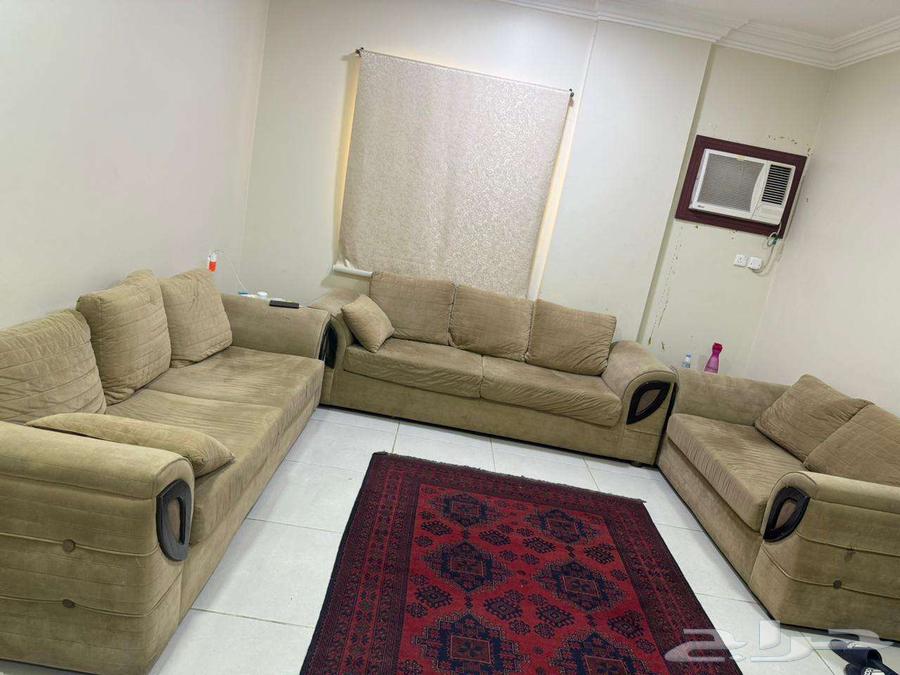 كنب و اسرة للبيع64370030913538110