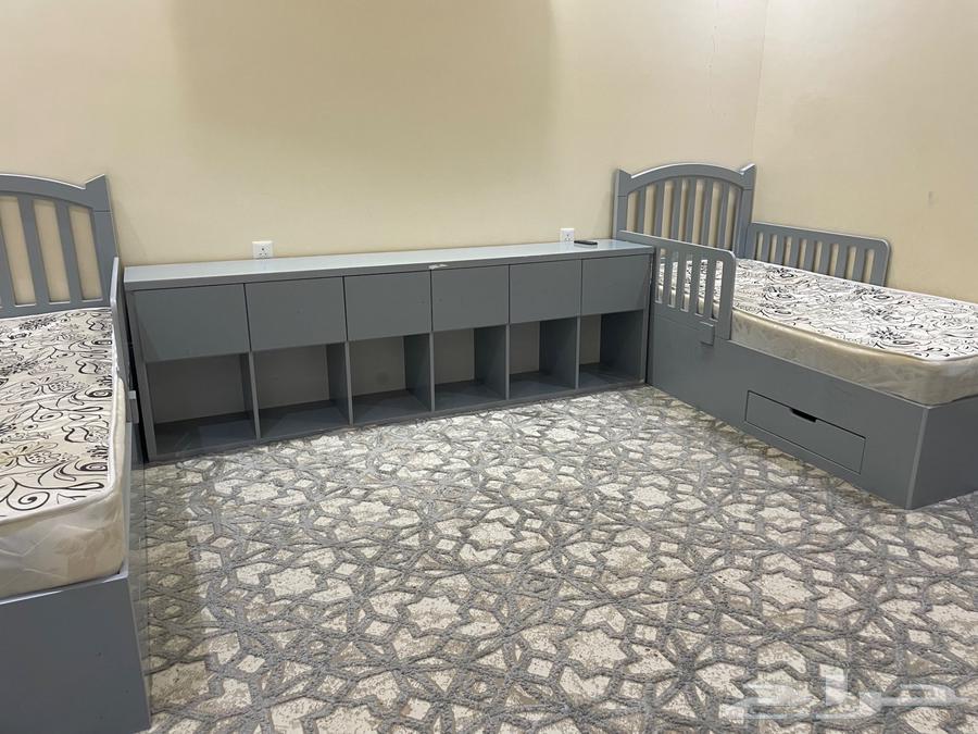 Children's room for sale in Hanakia, two beds and a closet between them with their bedding64371408874113112