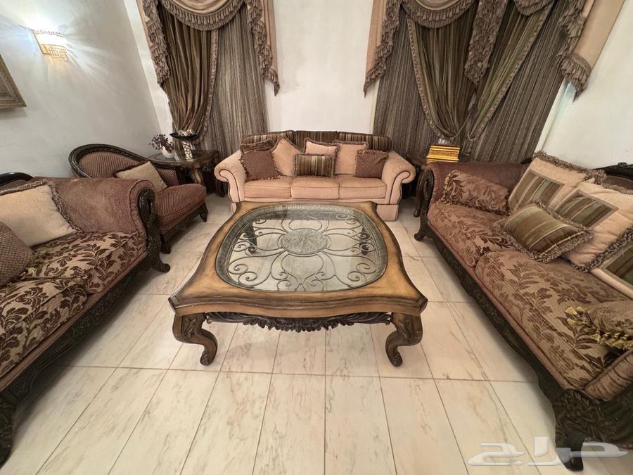 للبيع طقم كنب وستائر64372974993923113