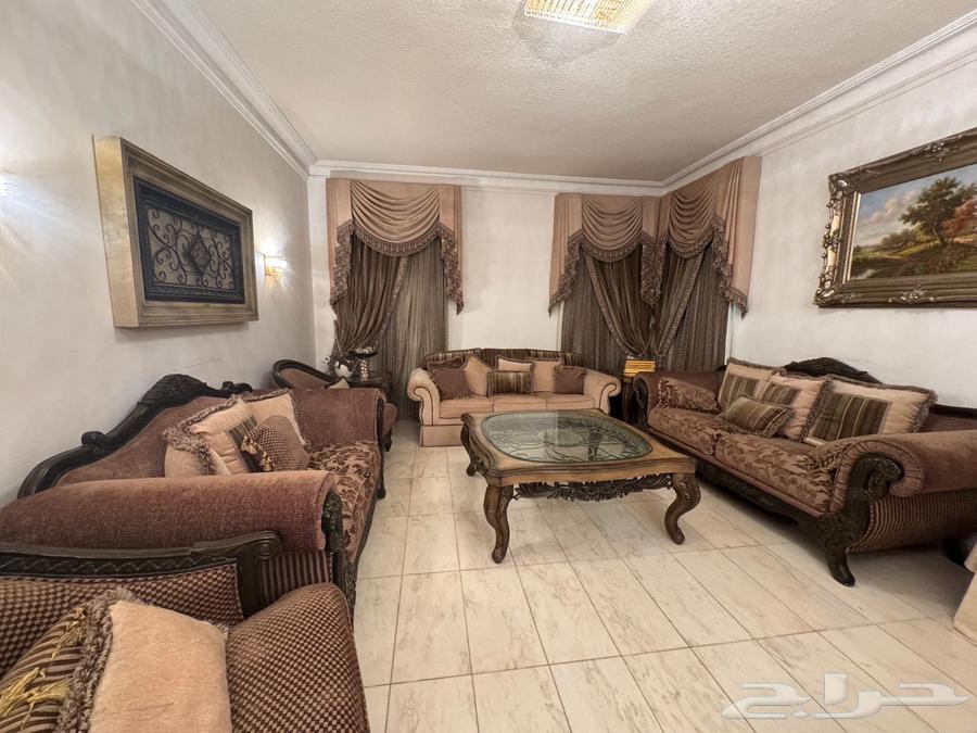 للبيع طقم كنب وستائر64372974993923110