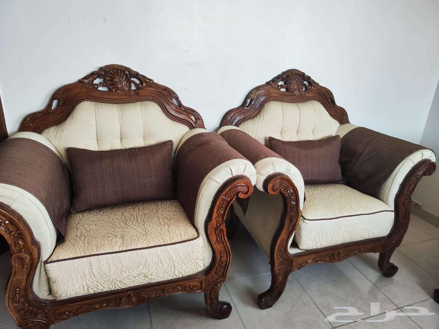 Used sofas and tables for sale64372842670723113