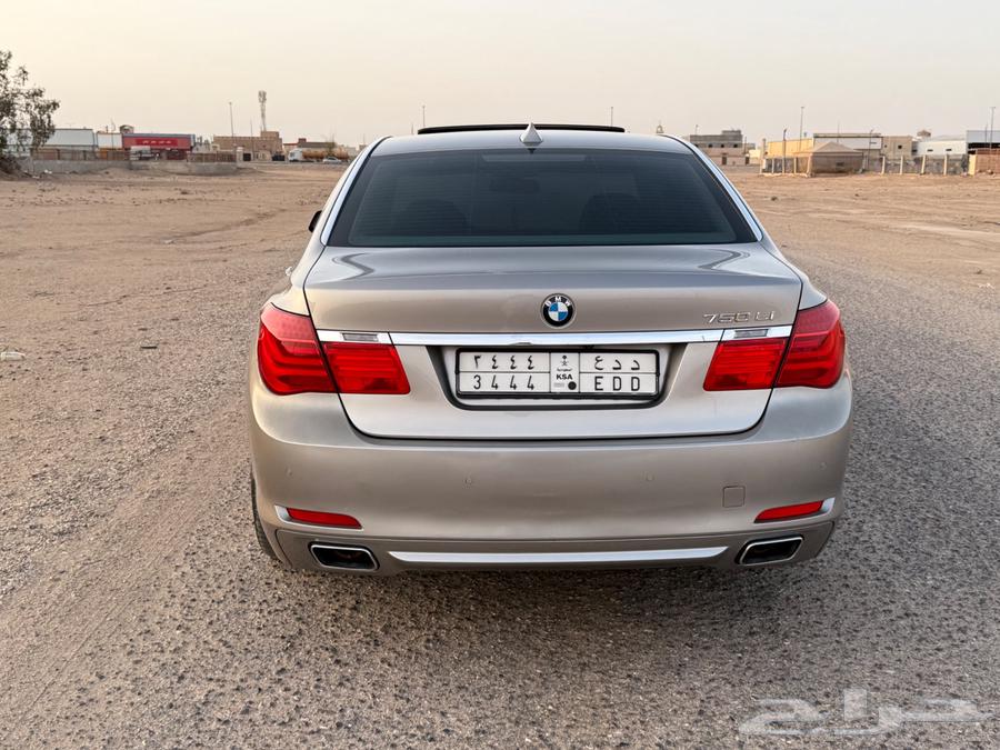 بي ام دبليو 2012 740Liنظيف جدا64519073732610114