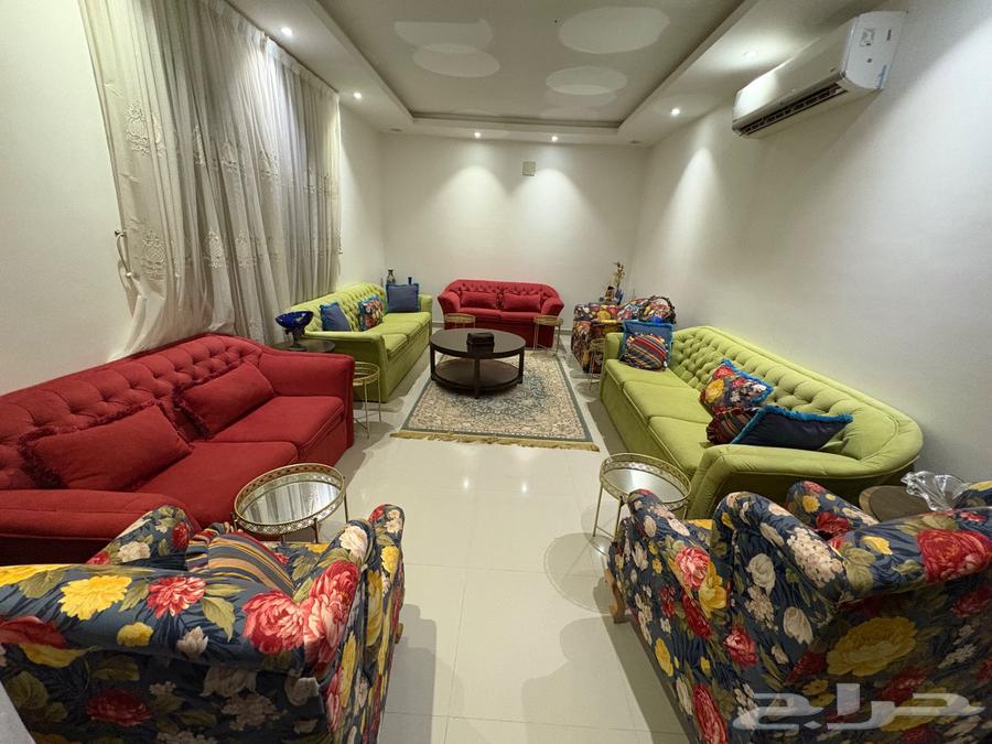 كنب مجلس ويصلح للصالة بألوان جميلة ورايقة64375663527169110