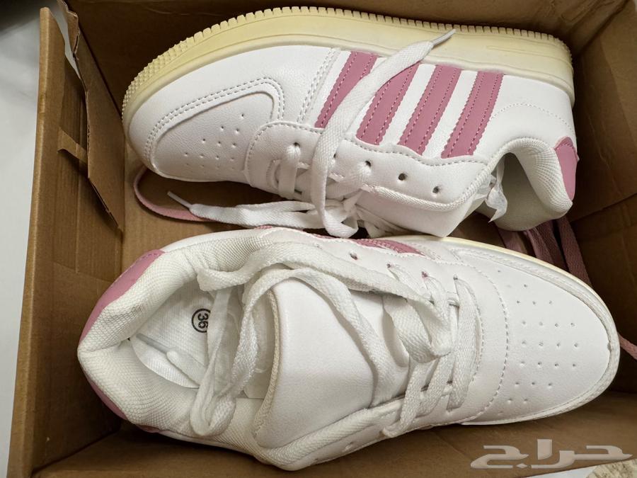 حذاء جديد لون وردي و ابيض64376495215745111