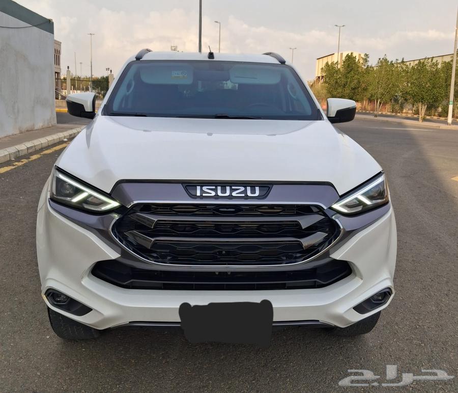 2024 Isuzu full option, agency condition64516268205313110