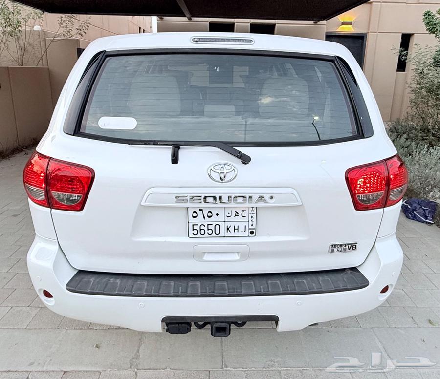 2016 Toyota Sequoia, 4WD, Refrigerator, Low Mileage, 131,000 KM, Second Owner64511057492353114