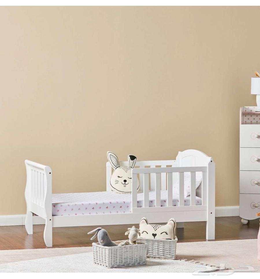 سرير اطفال مع مرتبه جديد بالكرتون64377255796609111