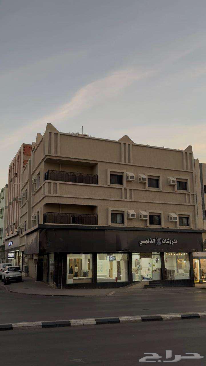 عمارة تجارية للبيع على واجهتين بموقع حيوي بالطائف63614083564417113