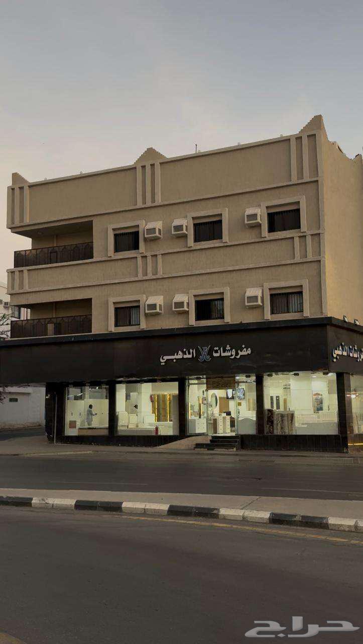 عمارة تجارية للبيع على واجهتين بموقع حيوي بالطائف63614083564417112
