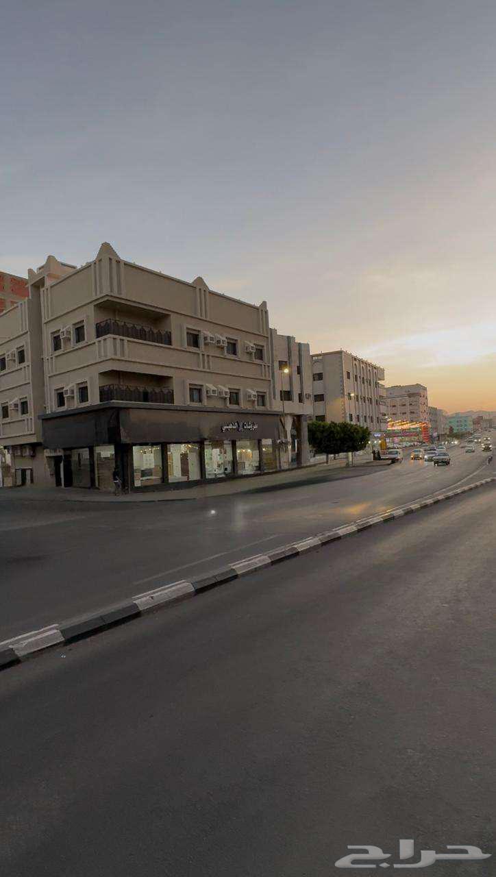 عمارة تجارية للبيع على واجهتين بموقع حيوي بالطائف63614083564417114