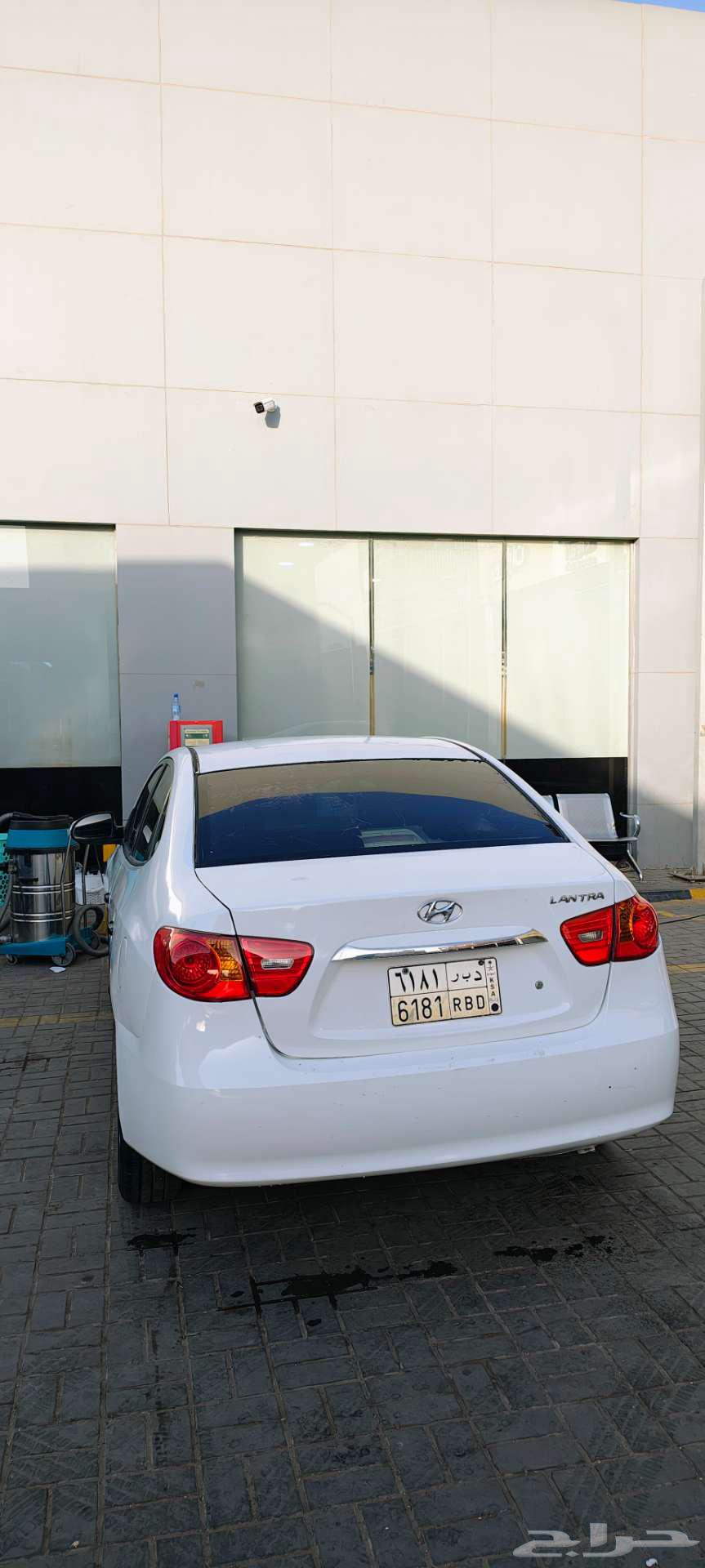 إلنترا 2010 أبيض منوة المستخدم64538958164098111