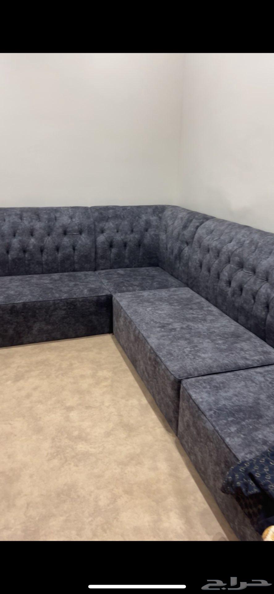 اثاث كنب ارضي ودولاب كبير64398534520066110