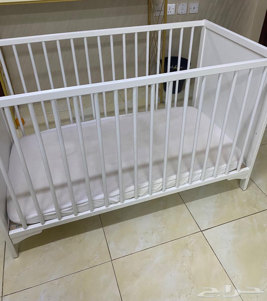 سرير أطفال ايكيا نظيف جدا64379805162882110