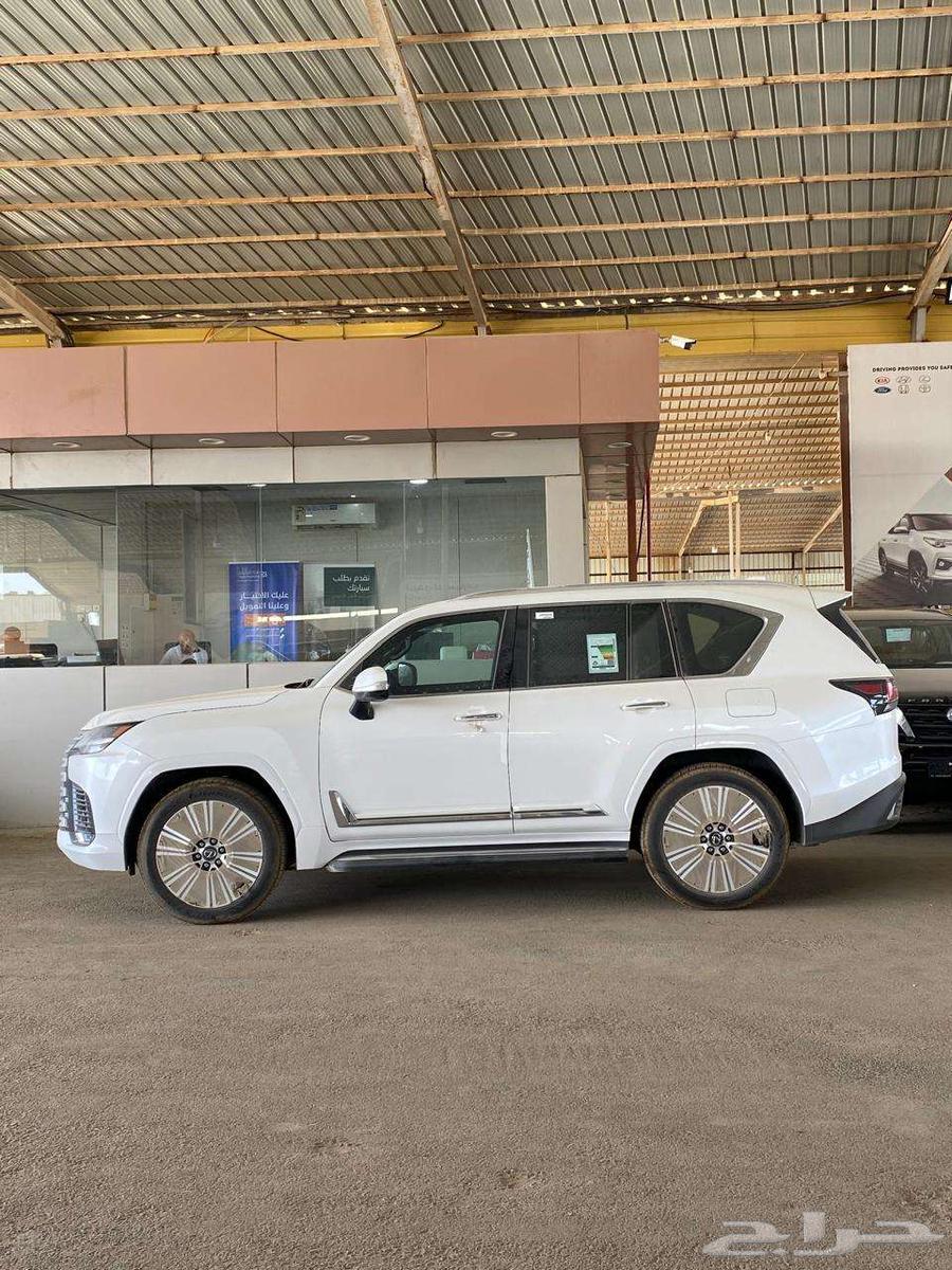لكزس LX600 BBسعودي 2025ب570شامل ابيض واسود جملي لدى الفريدي64525718665602113