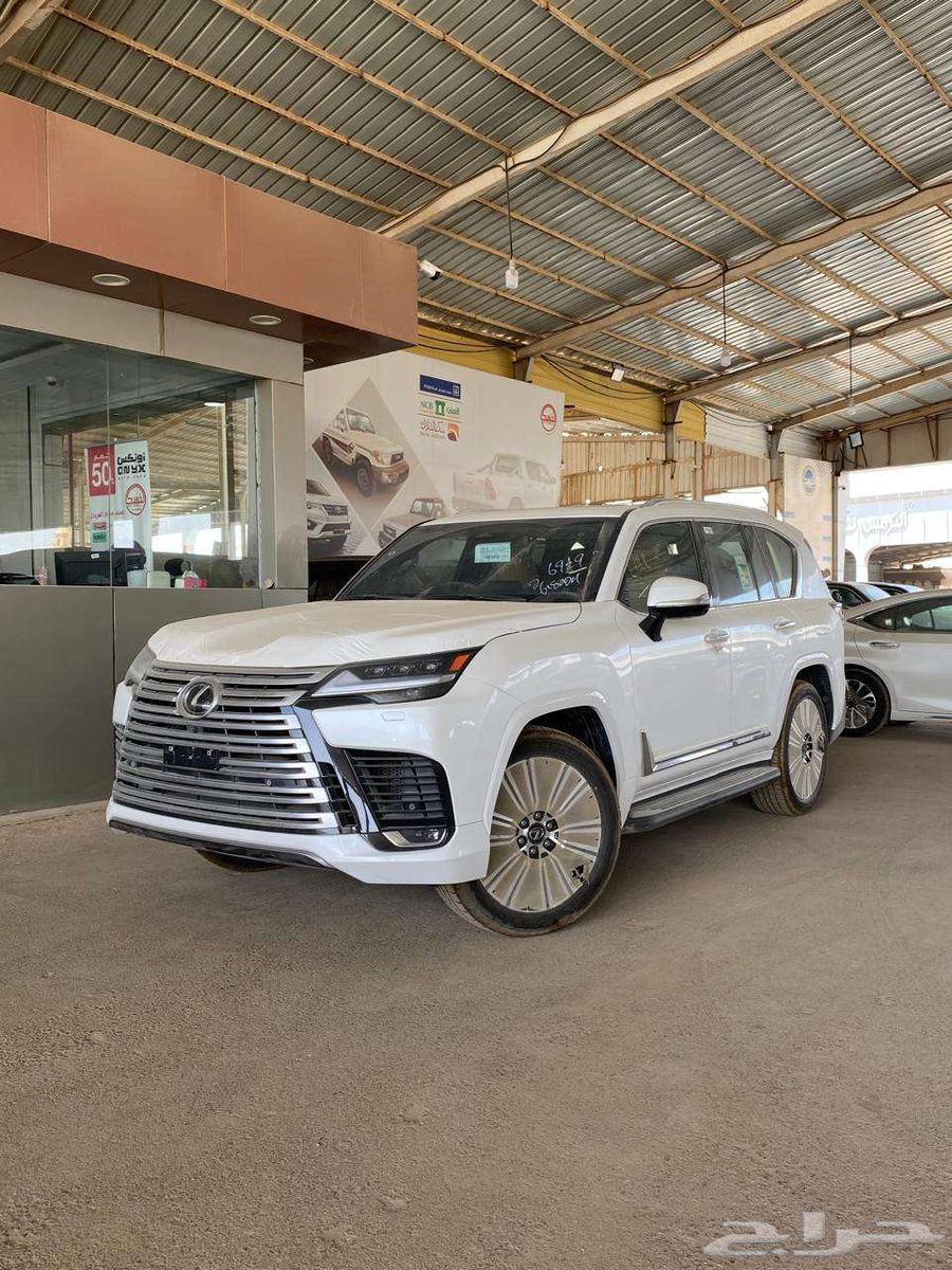 لكزس LX600 BBسعودي 2025ب570شامل ابيض واسود جملي لدى الفريدي64525718665602110