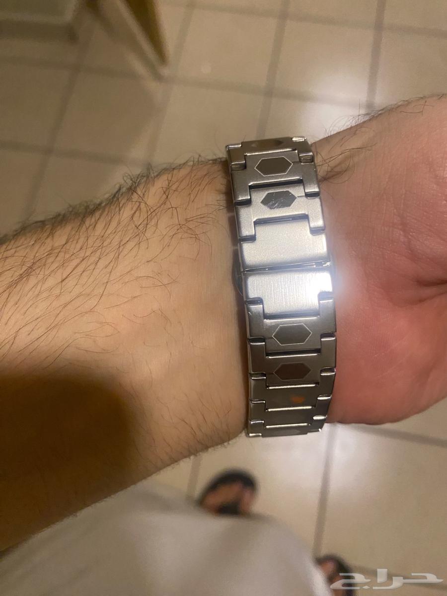 Hugo watch for 220 SAR (clean) and elegant64382114428291112