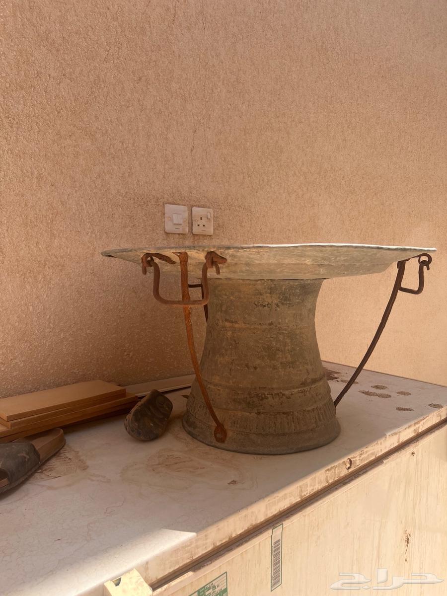 صينية نحاس قديمه64382127983361110