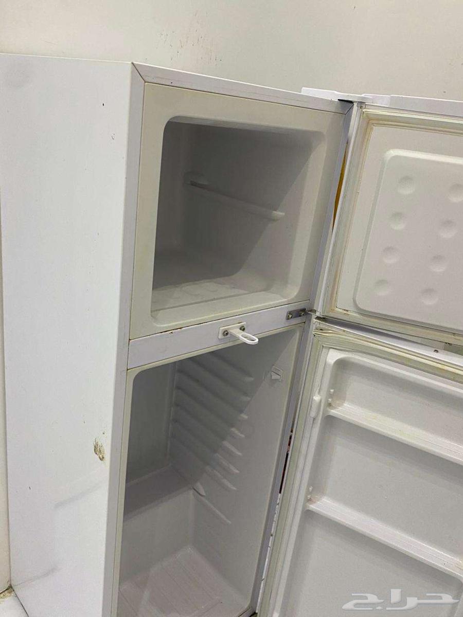 ثلاجه للبيع لايتواصل الا الجاد64382832341762112