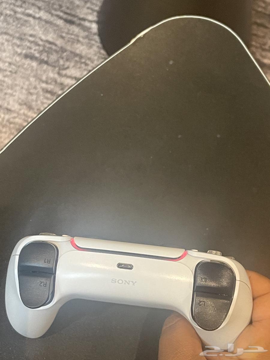 يد سوني 564383206407042112