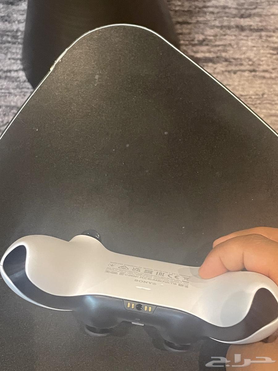 يد سوني 564383206407042114