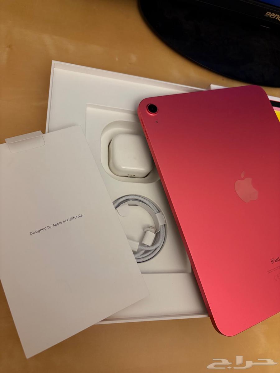 ايباد الجيل العاشر مع قلم .64386850188417112
