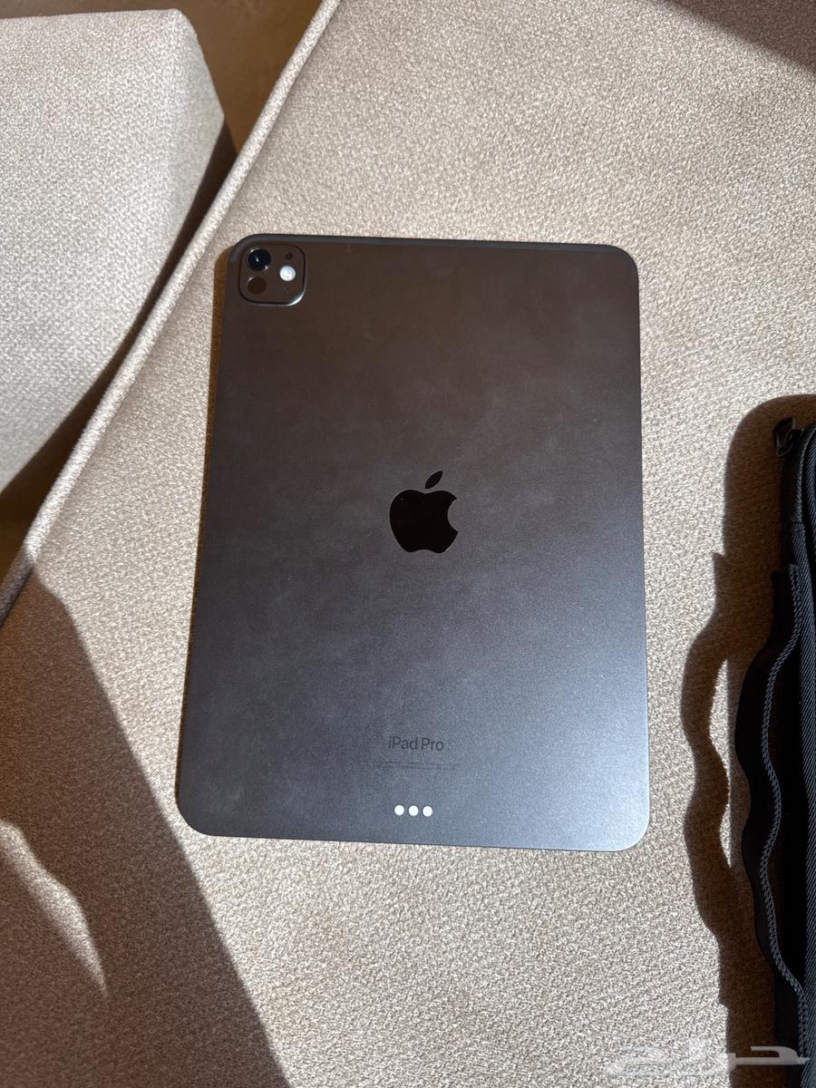 ايباد 11 برو m4 مستخدم64383885235971111