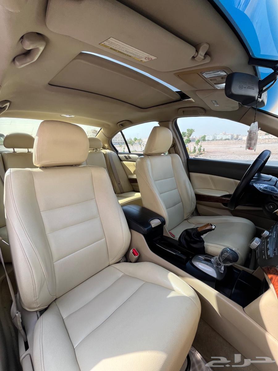 للبيع هوندا اكورد 200864528337380611114