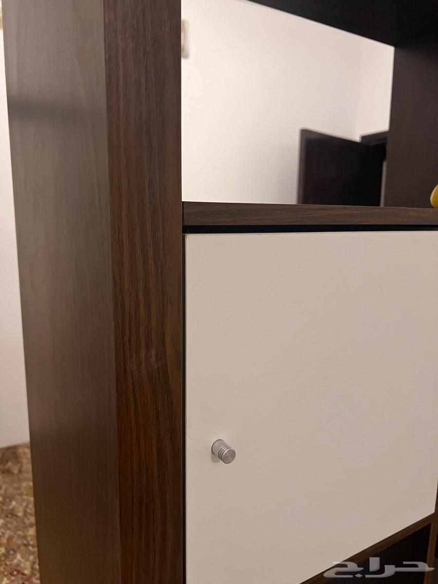 أرفف مكتبة من ايكيا64384396557315111