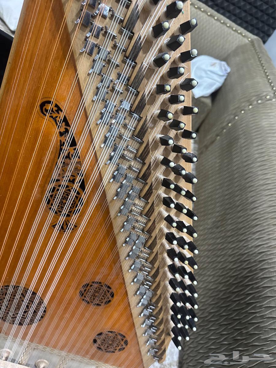 قانون للبيع64384479085826113