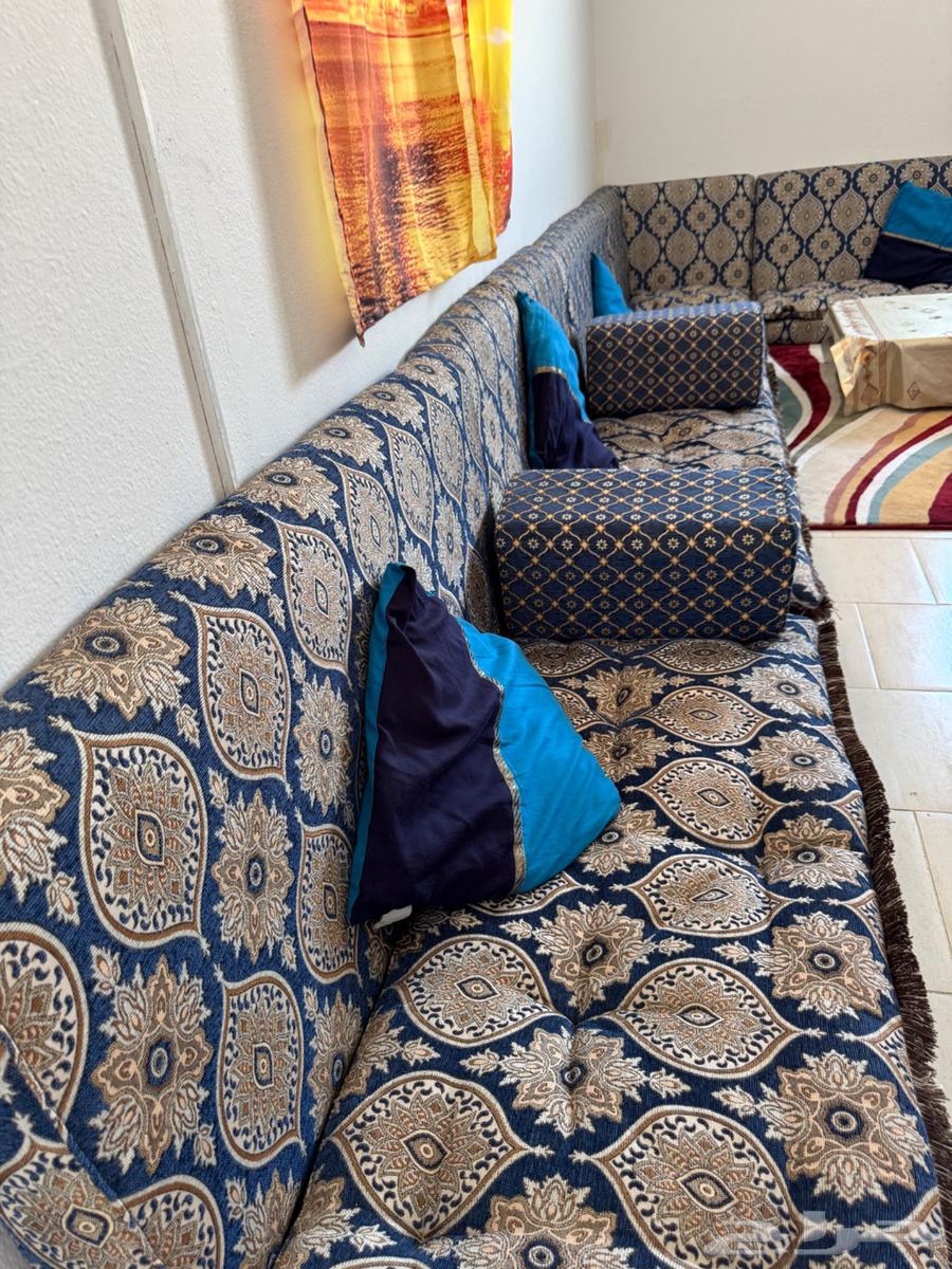 مجلس سعودي للبيع64384994246658110