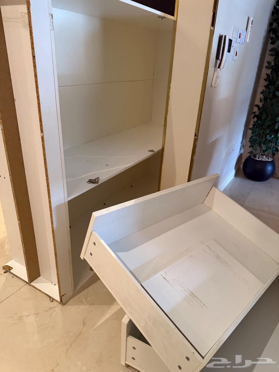 باب حديد وسرير مفرد ودولاب64385188265089111