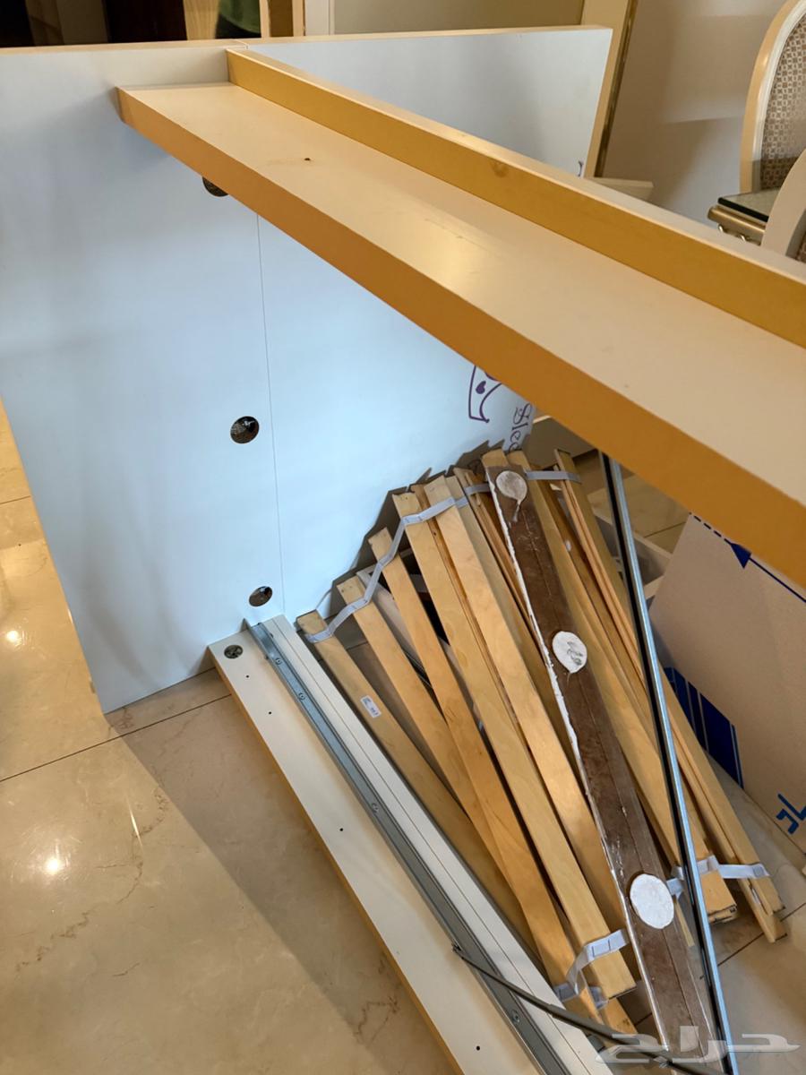 باب حديد وسرير مفرد ودولاب64385188265089113