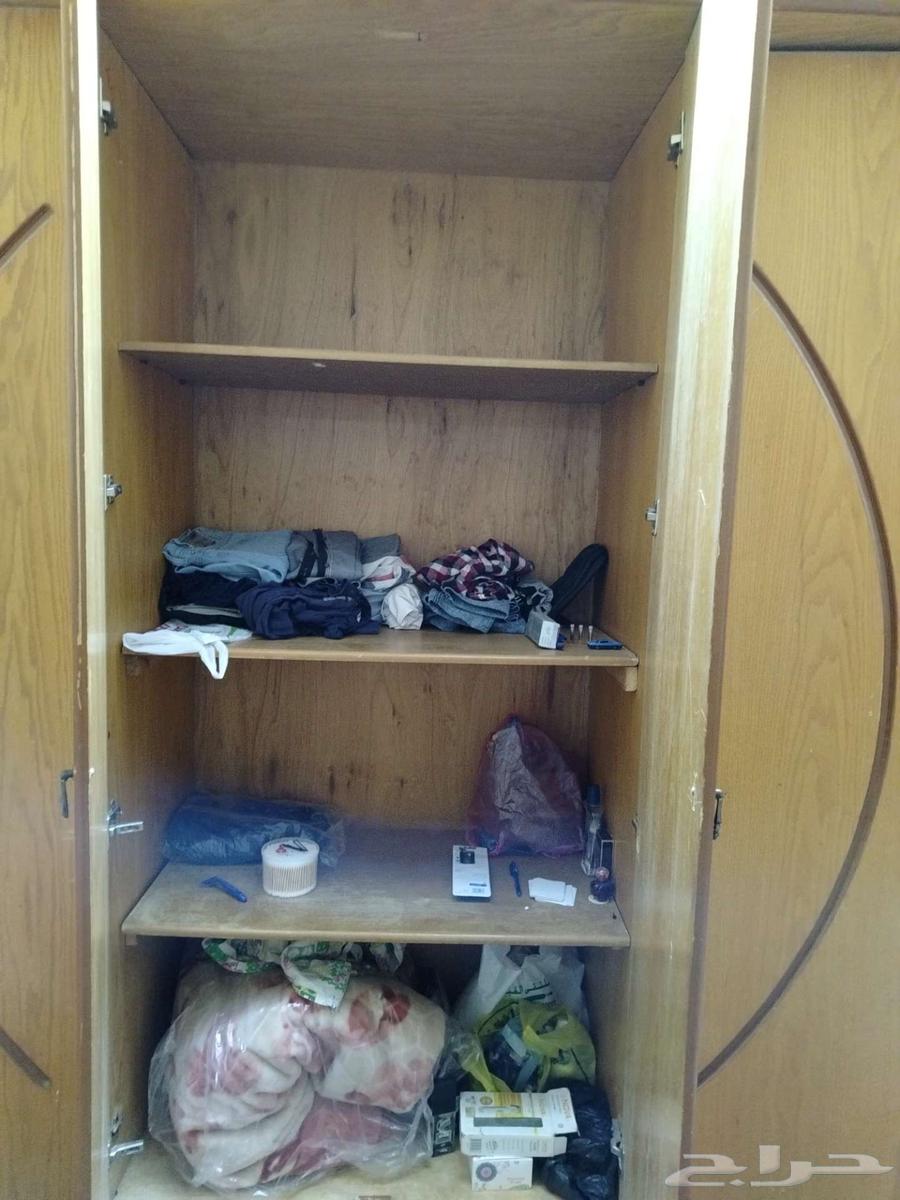 دولاب كبير بسعر مناسب لسرعة البيع64390623976962111