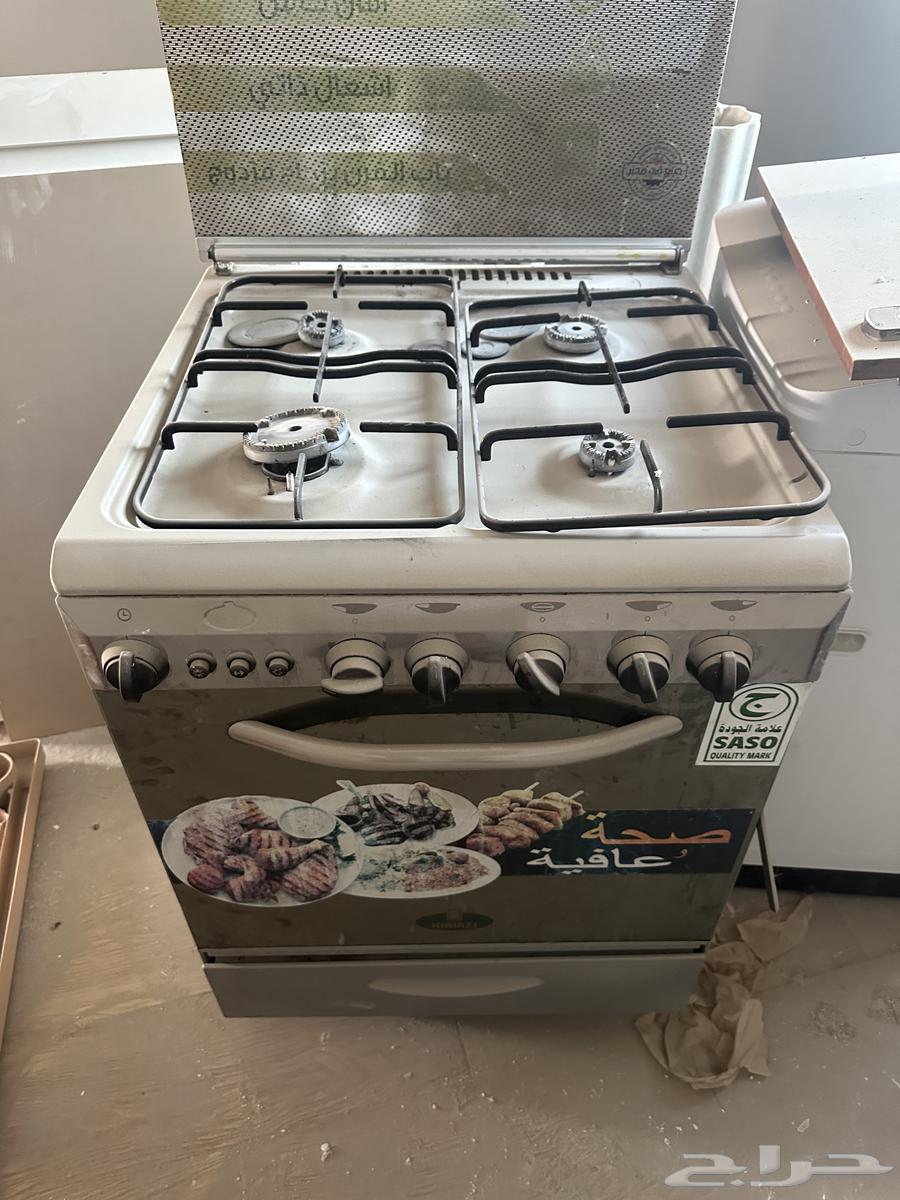 اثاث مكون من فرن 4 عيون ثلاجه ومكيف سبلت طن ونص64384745199745110