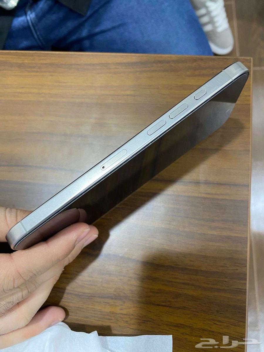 للبيع ايفون 16 برو ماكس (الرياض محطه مترو خريص)64386821889537111