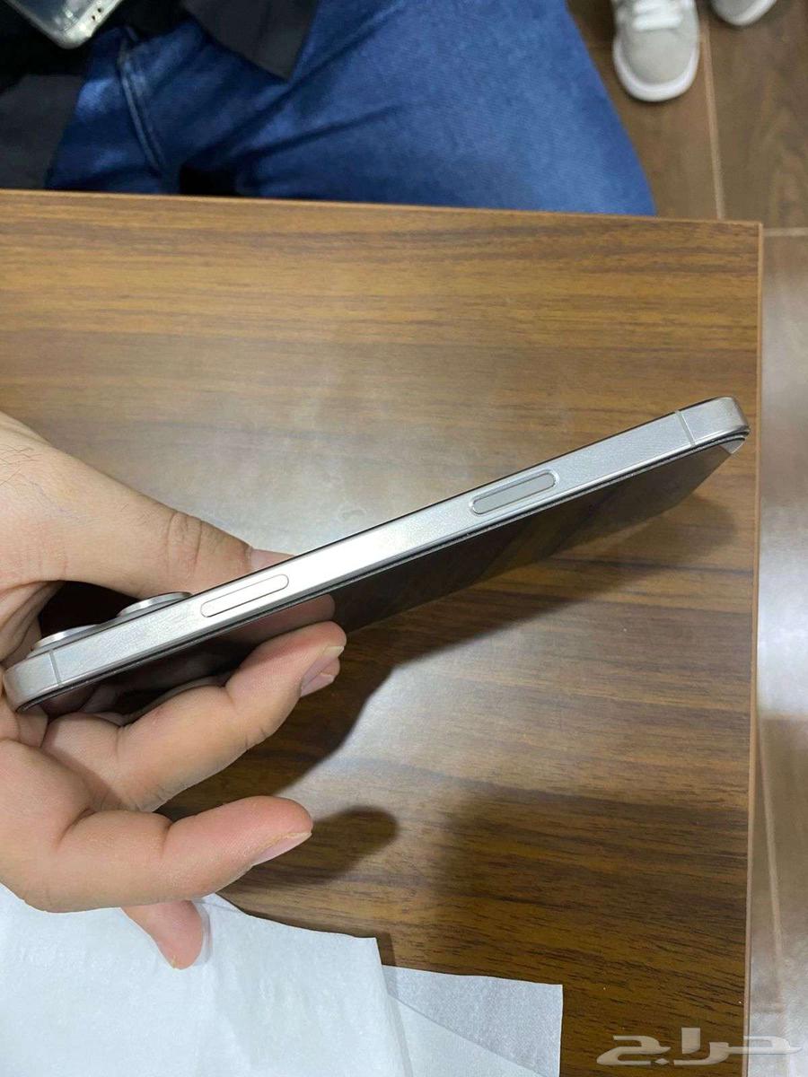 للبيع ايفون 16 برو ماكس (الرياض محطه مترو خريص)64386821889537113