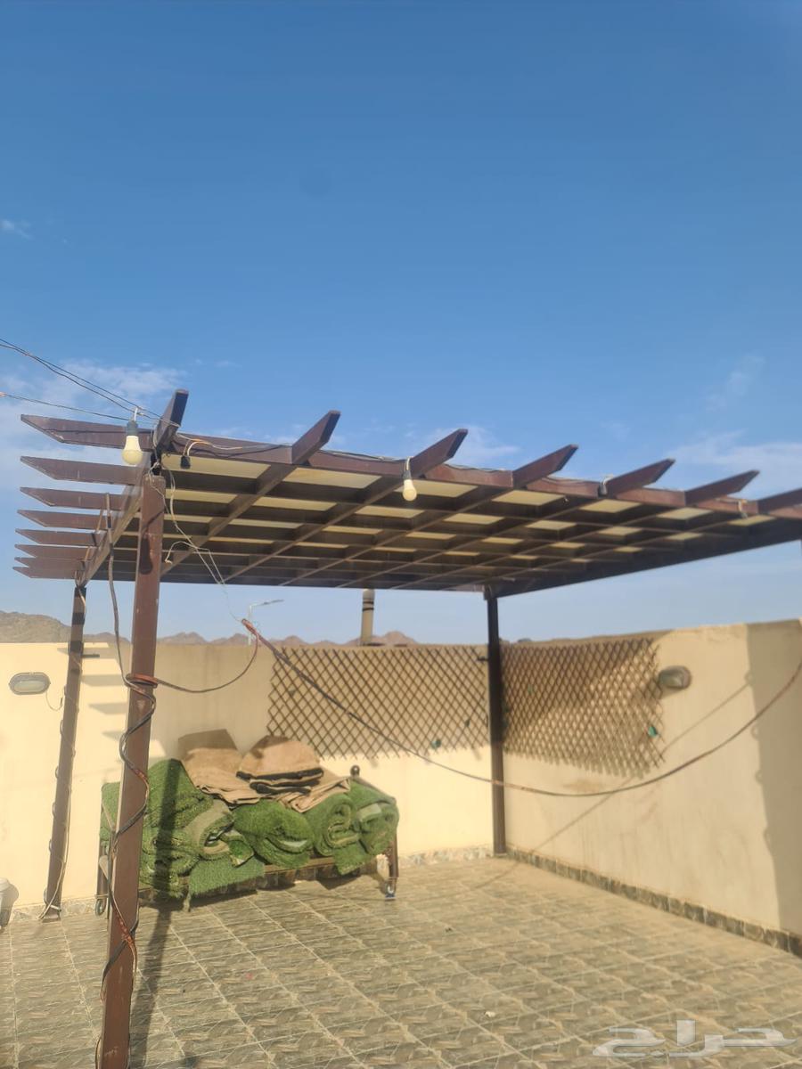 للبيع مضلة في الحوش مساحتها 4 664386863873666110