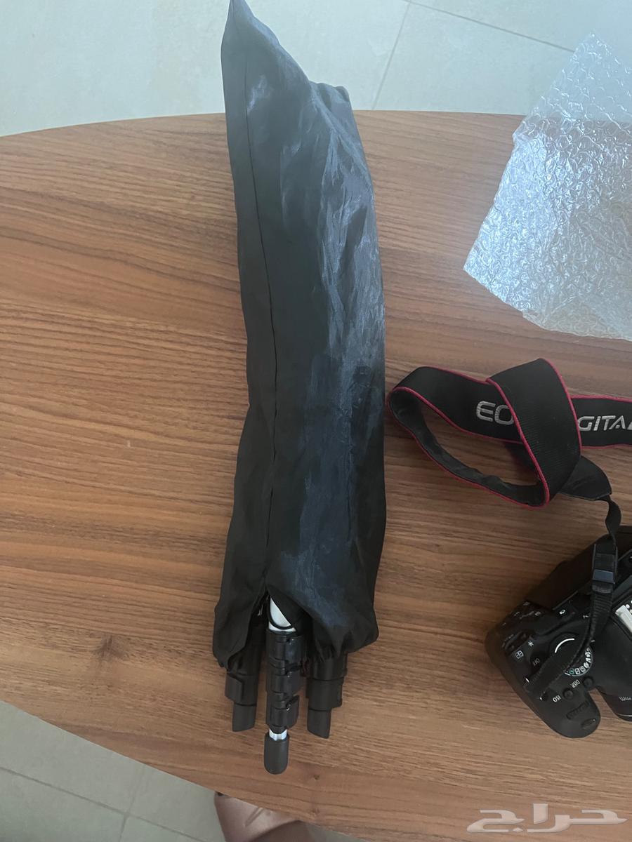 كاميرا كانون مع عدسة إضافية   شنطة   حامل (ترايبود)64387146080899113