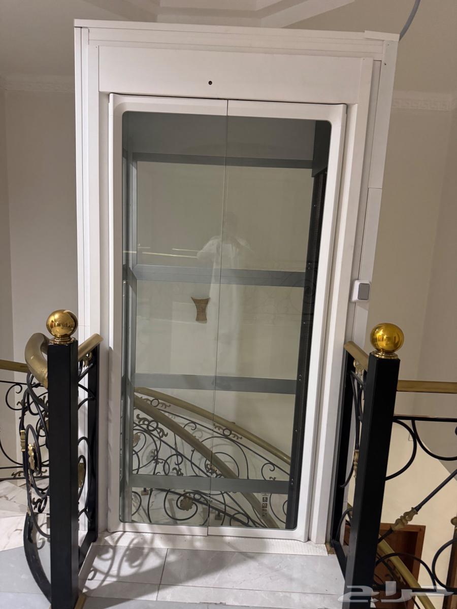 مصد منزلي شبة جديد بثلاث مستويات للبيع وتحت الضمان64387341323777111