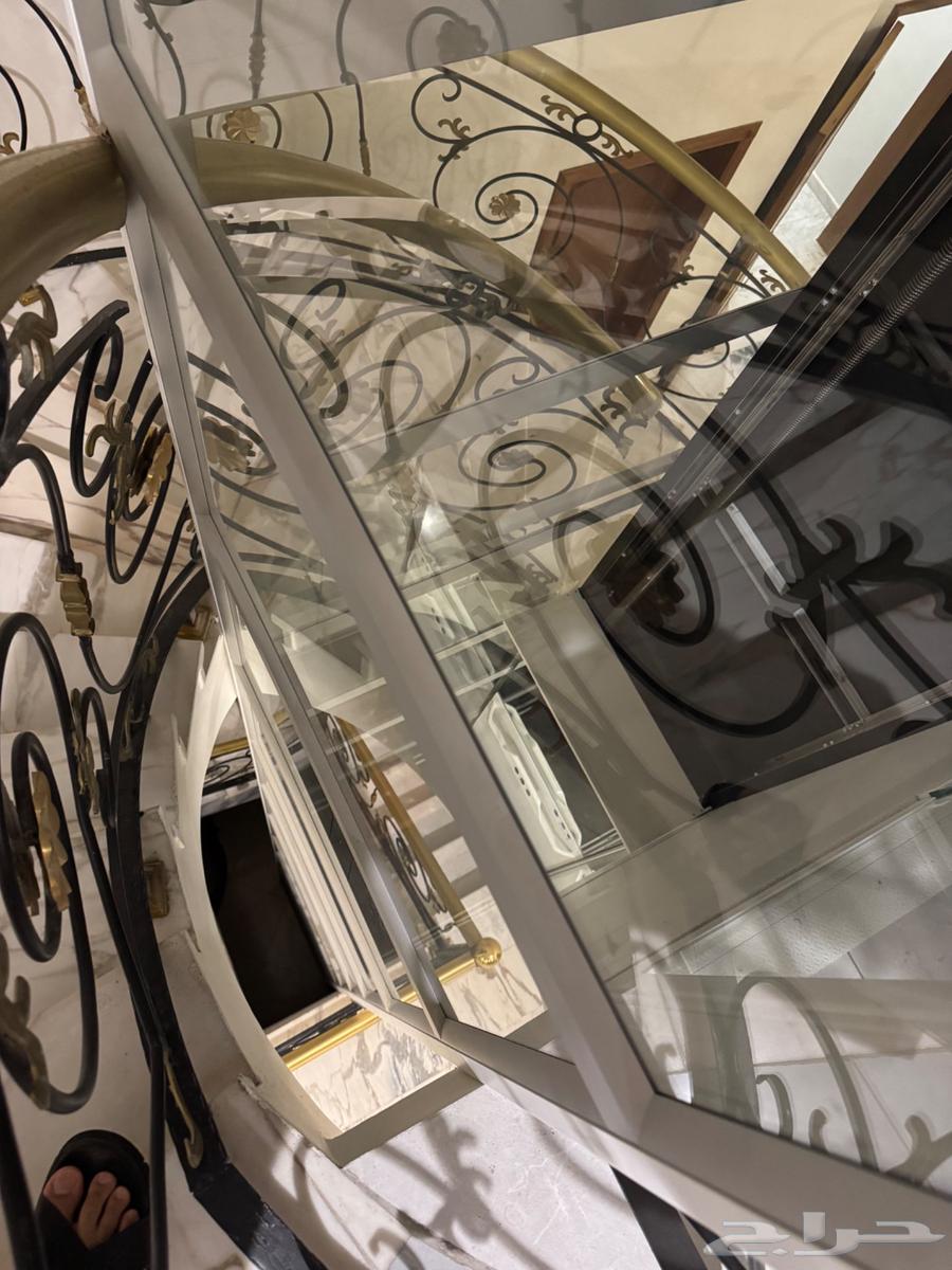 مصد منزلي شبة جديد بثلاث مستويات للبيع وتحت الضمان64387341323777112