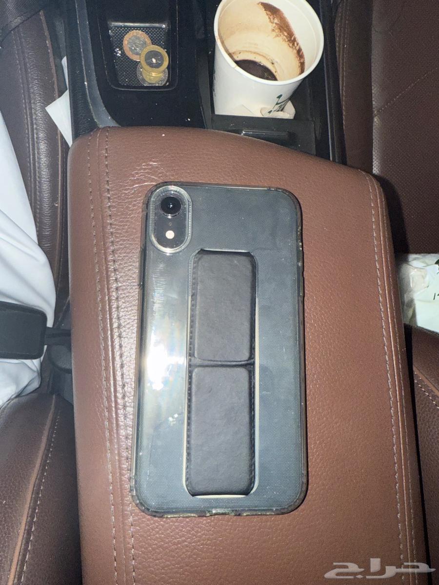 ايفون xr اسود 128 قيقا نظيف64388134862339113