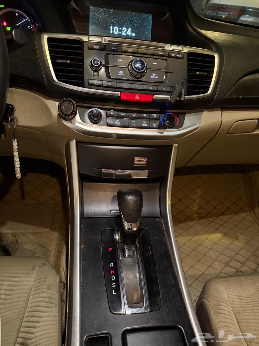 هوندا اكورد 201664534457071234110