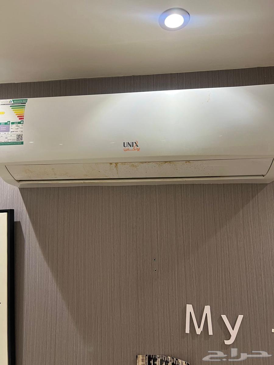 غرفة نوم مع مكيف للبيع الرياض64388729703809113