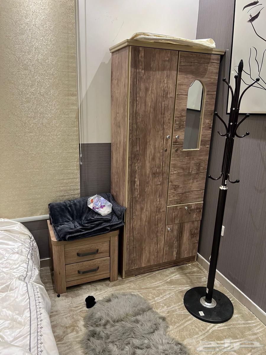 غرفة نوم مع مكيف للبيع الرياض64388729703809110