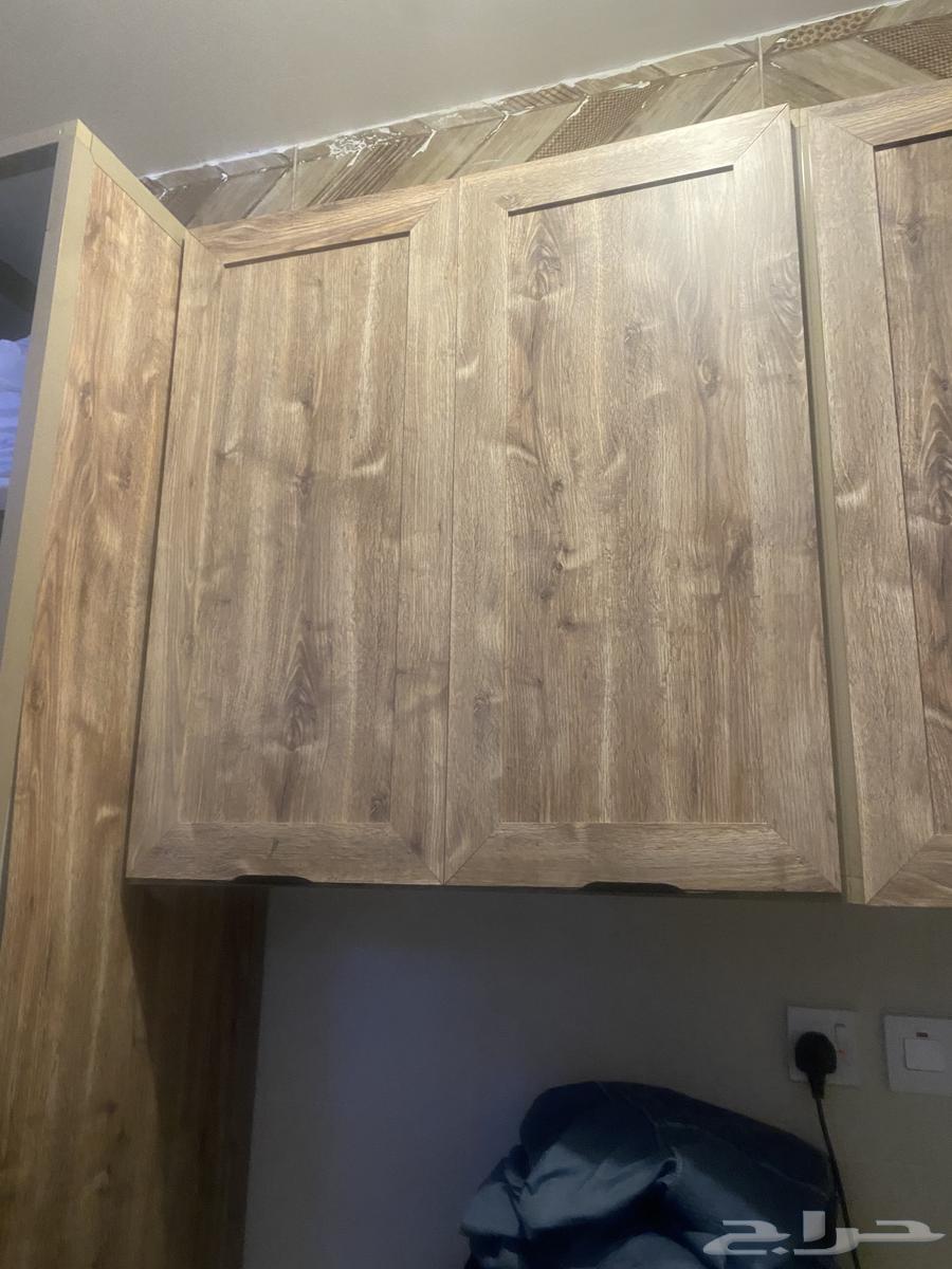 غرفة نوم للبيع ومطبخ ومكيفات وغرفة نوم ثانيه64384717445506114