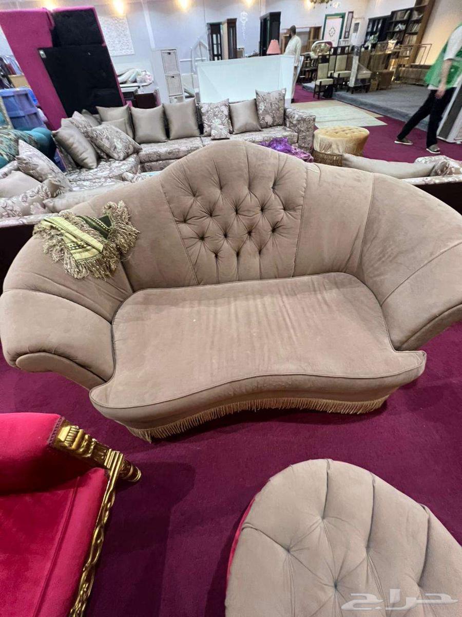 6-meter brown and red sofa set64389791652739110