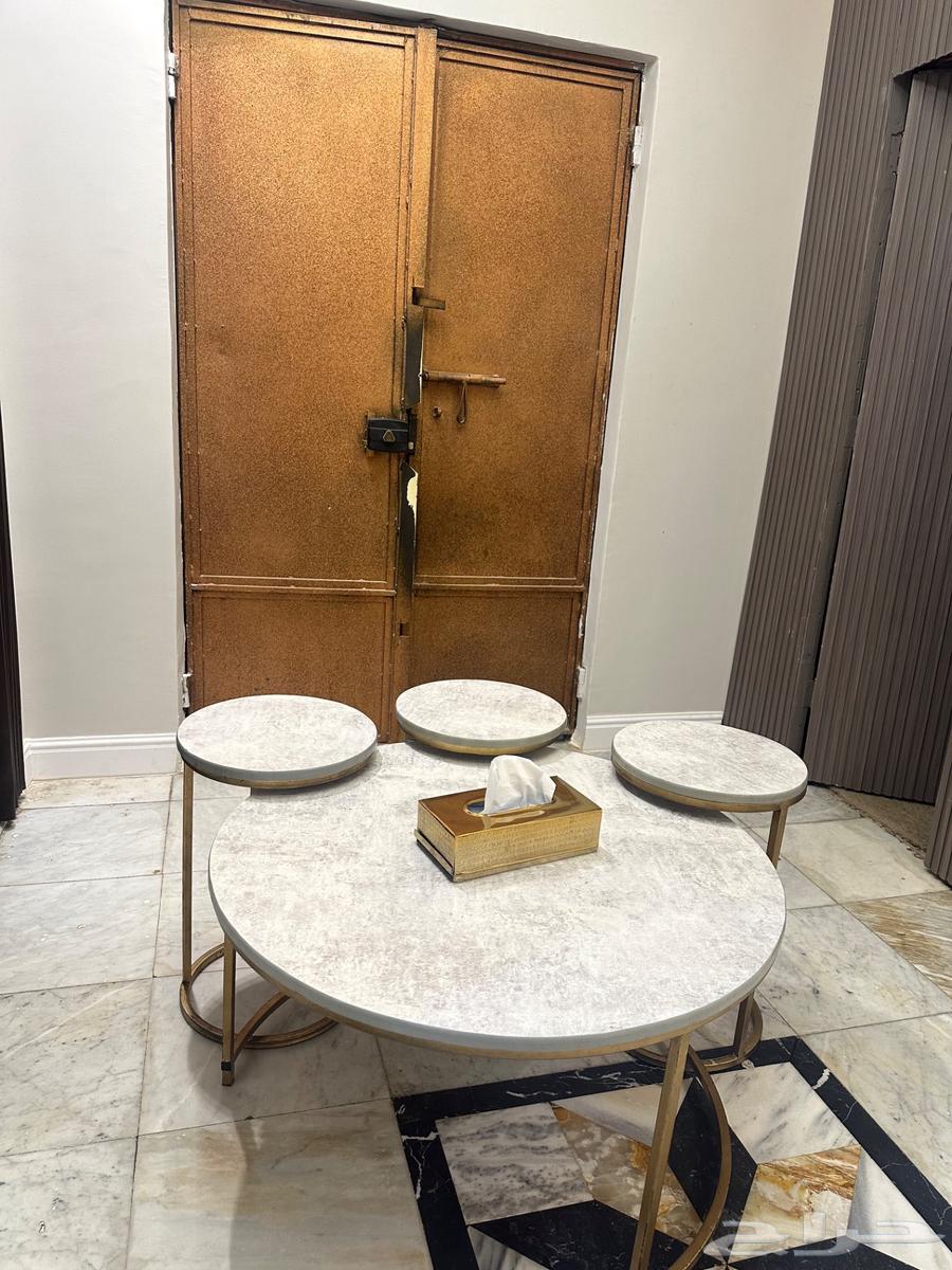 مدخل فخم وطاولات64390485650049111