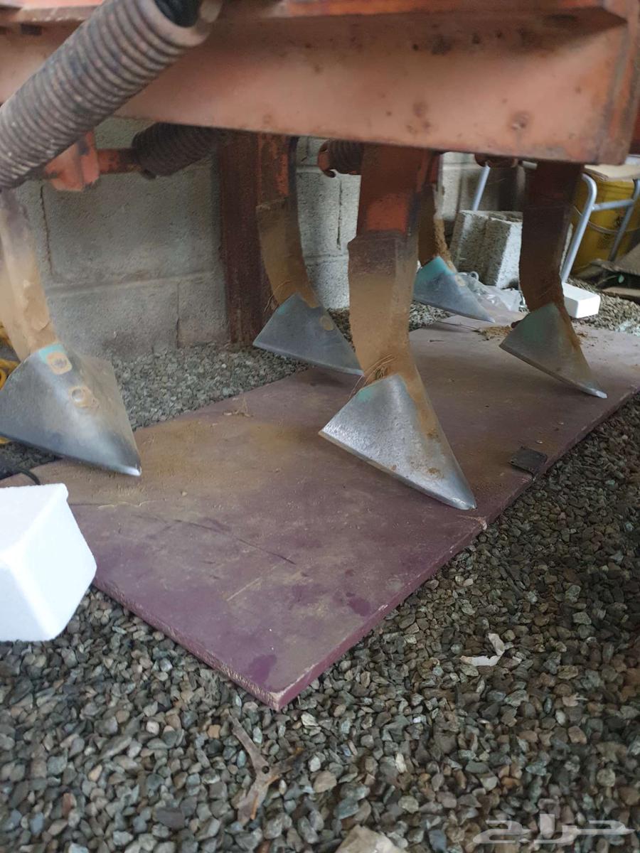 Capota L245 plowing machine in clean condition64536781083395112