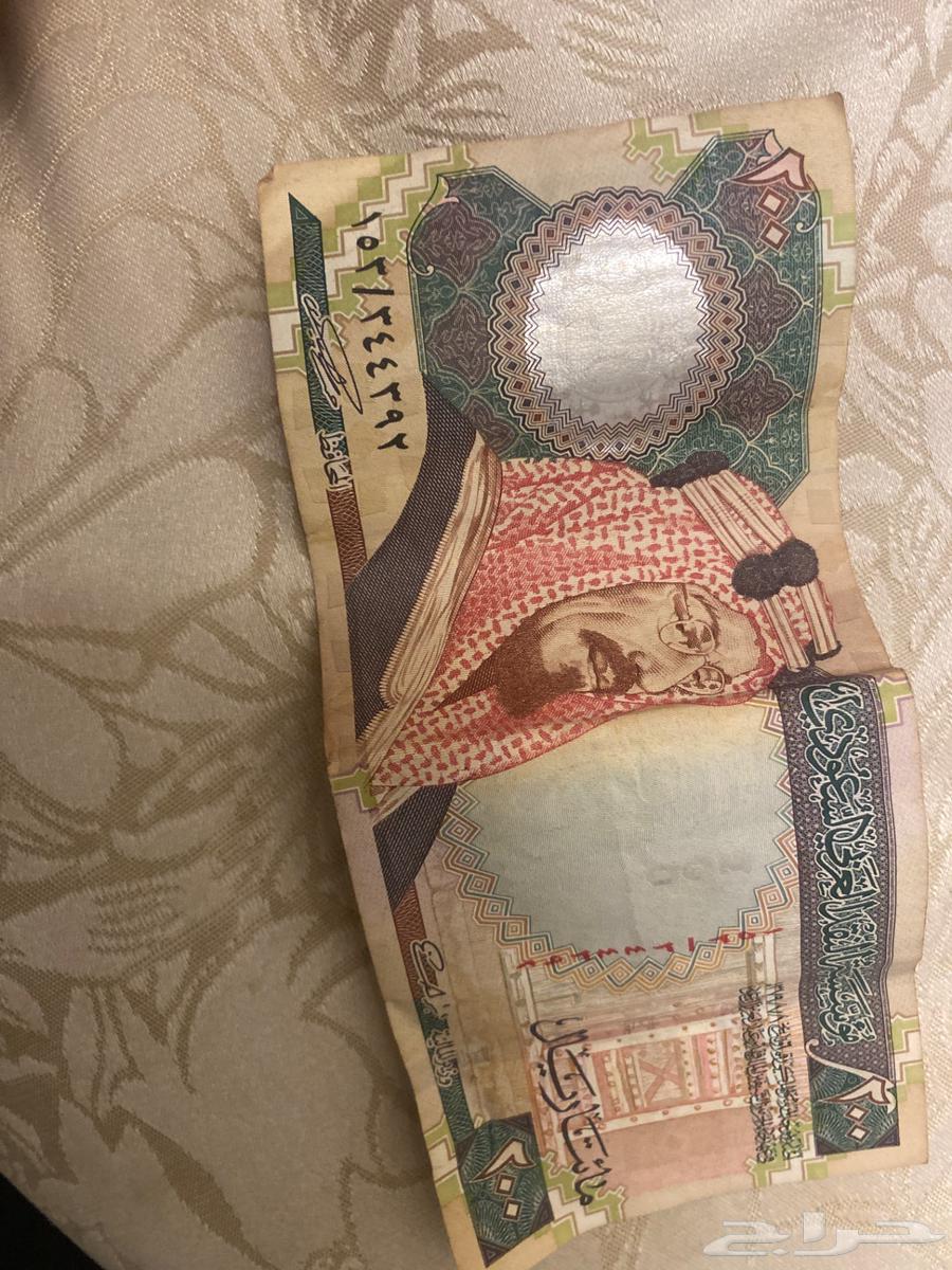 200 ريال قديمه للبيع64391147156355110